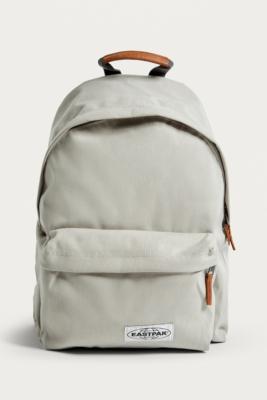 media Papa Verzoekschrift Eastpak Padded Pak'R Opgrade Silver Backpack | Urban Outfitters UK