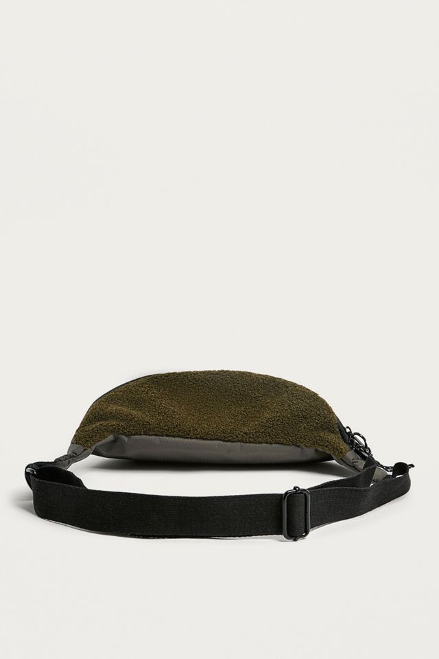 UO - Grand sac banane Teddy kaki #3
