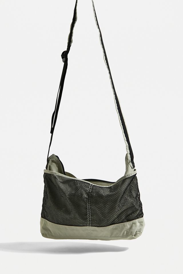 UO – Tech-Umhängetasche „Nomad“ in Grau #3