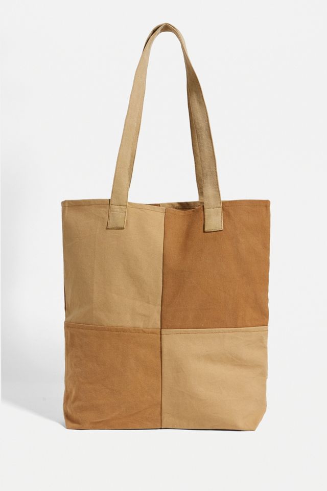Beyond Retro / UO Exclusive – Tasche „Carhartt“ mit Bahnendesign #4
