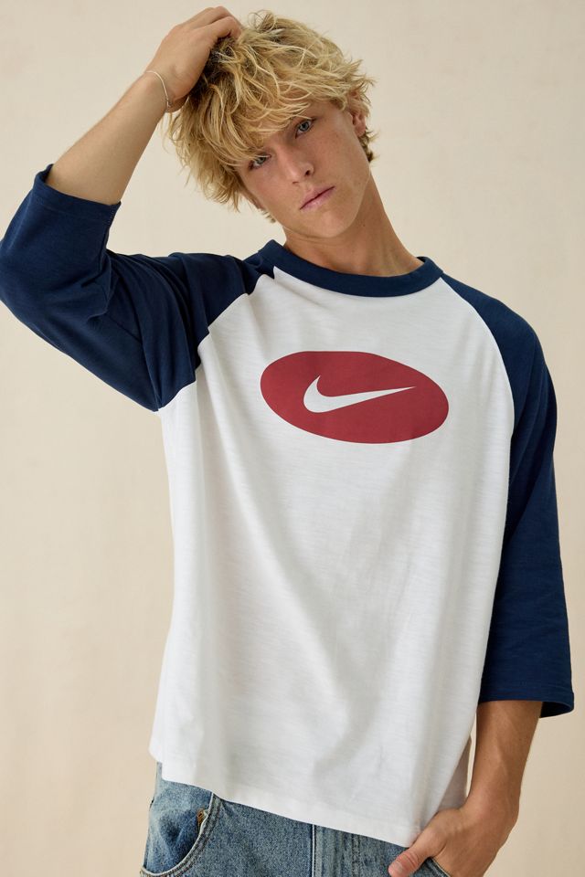 T-shirt Grafica Nike Club a Maniche 3/4 Raglan #1