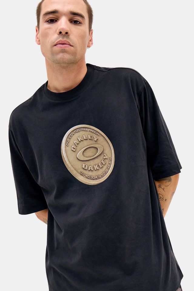 Oakley UO Exklusives Medaillon-Kurzarm-T-Shirt #2