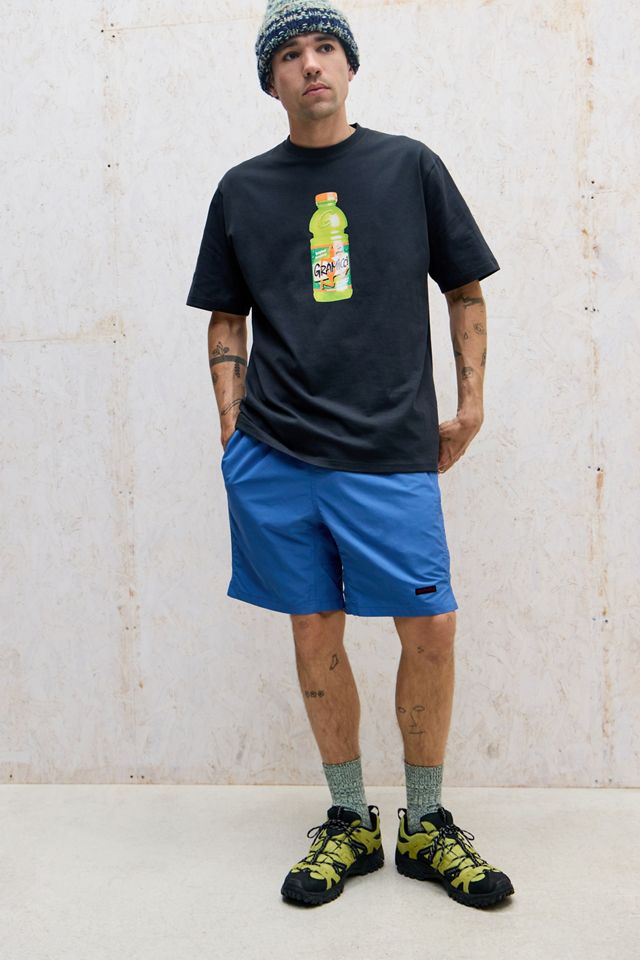 Camiseta Gráfica Quencher Negro Vintage Gramicci #1