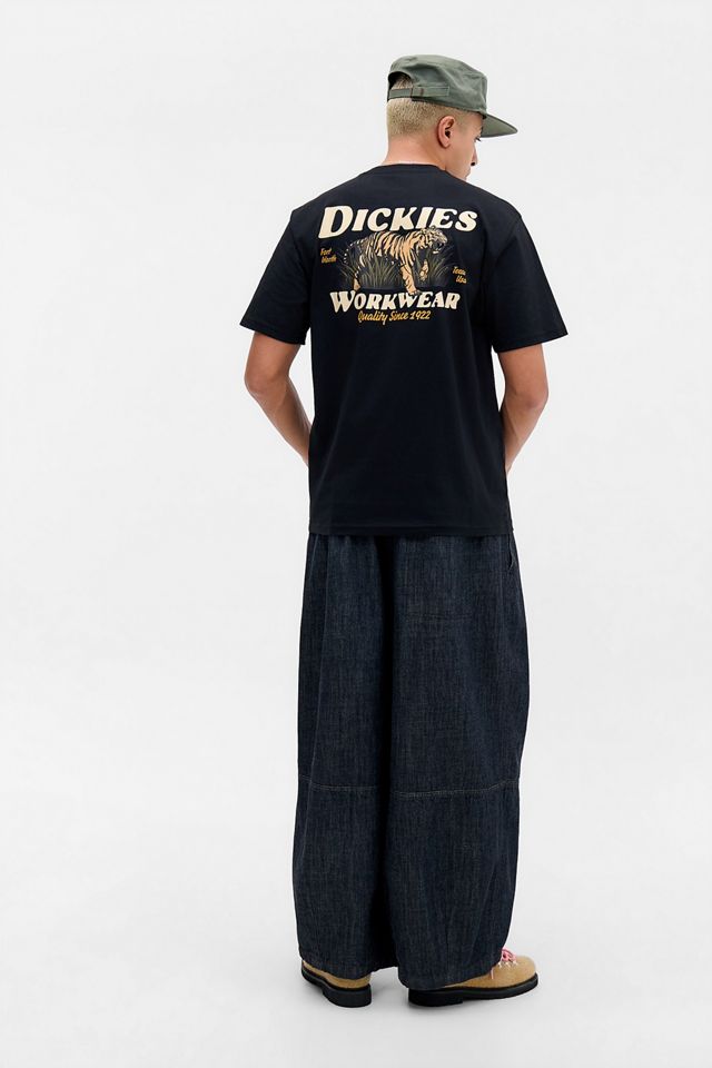Dickies T-Shirt Nera Massieville Esclusiva UO #2