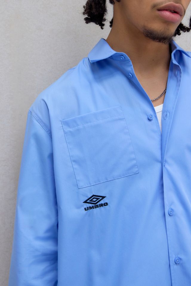 Chemise brodée bleue Umbro UO Exclusive #2