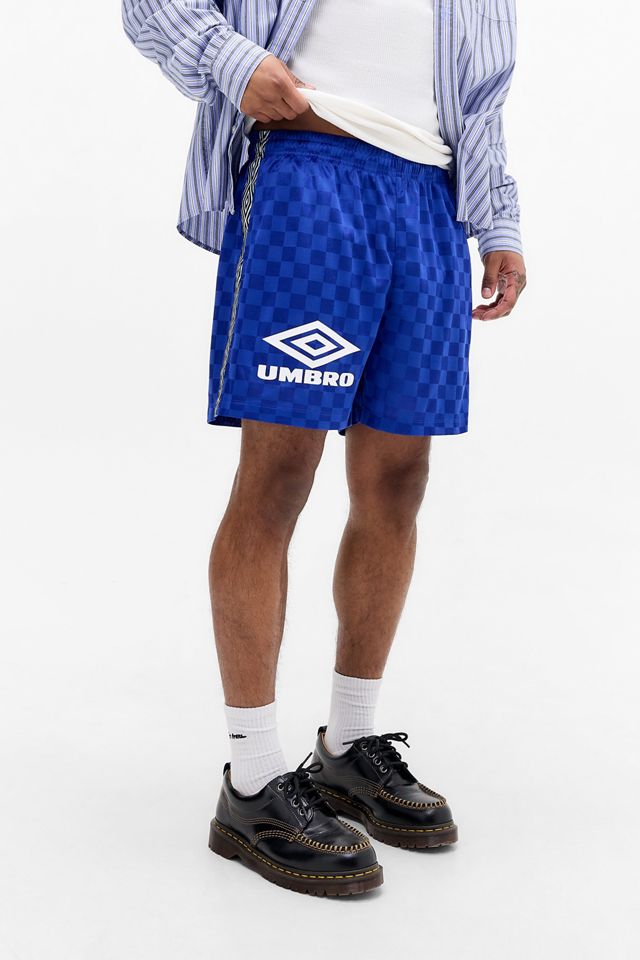 Umbro UO Exclusive Blue Checkerboard Shorts | Urban Outfitters UK