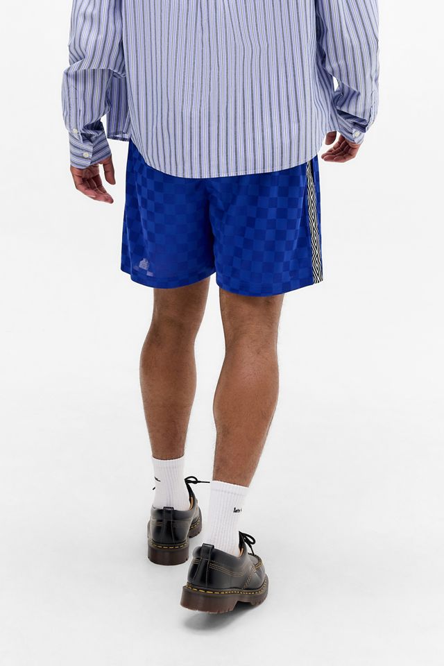Umbro UO Exclusive Blue Checkerboard Shorts | Urban Outfitters UK