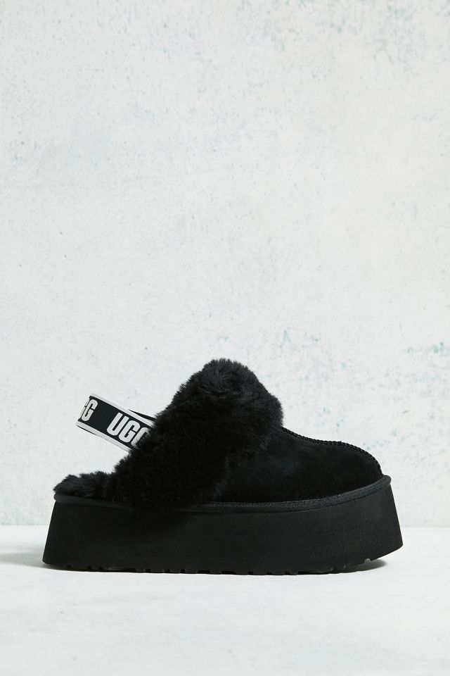 UGG – Hausschuhe „Funkette" in Schwarz #1