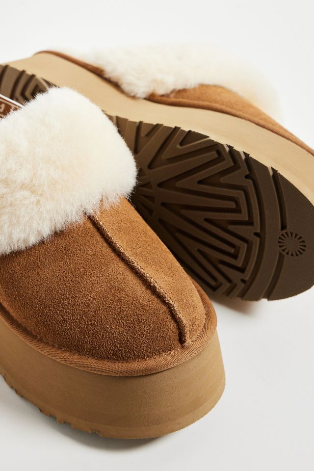 Ugg slipper with on sale bow