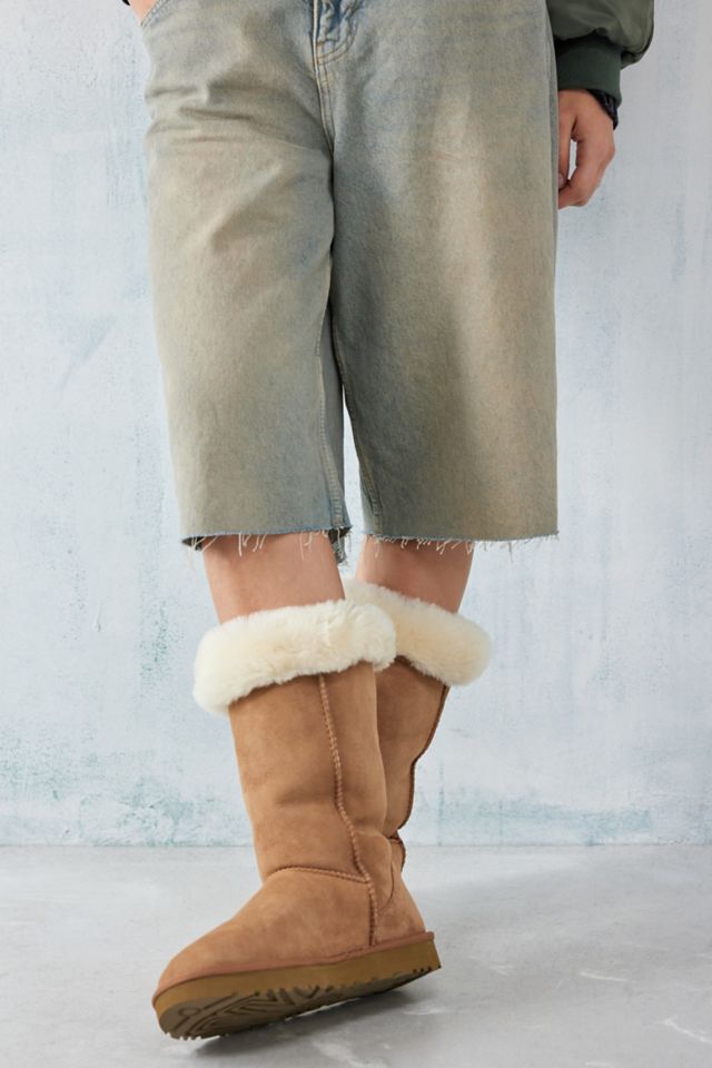 Holly ugg style boots deals
