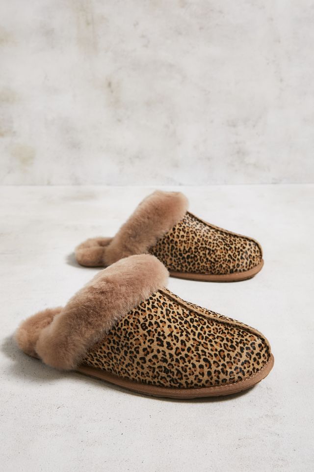 Ugg scuffette ii snow leopard slipper hot sale