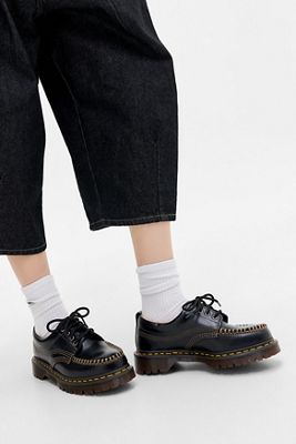 Zapatos de Cuero Dr. Martens Lowell Negros de 4 Ojales