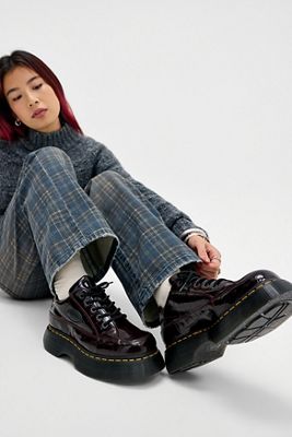 Zapatos Dr. Martens Burgundy Croc Buzz de 5 Ojales