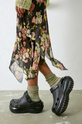 Crocs Black Mega Crush Clogs | Urban Outfitters UK