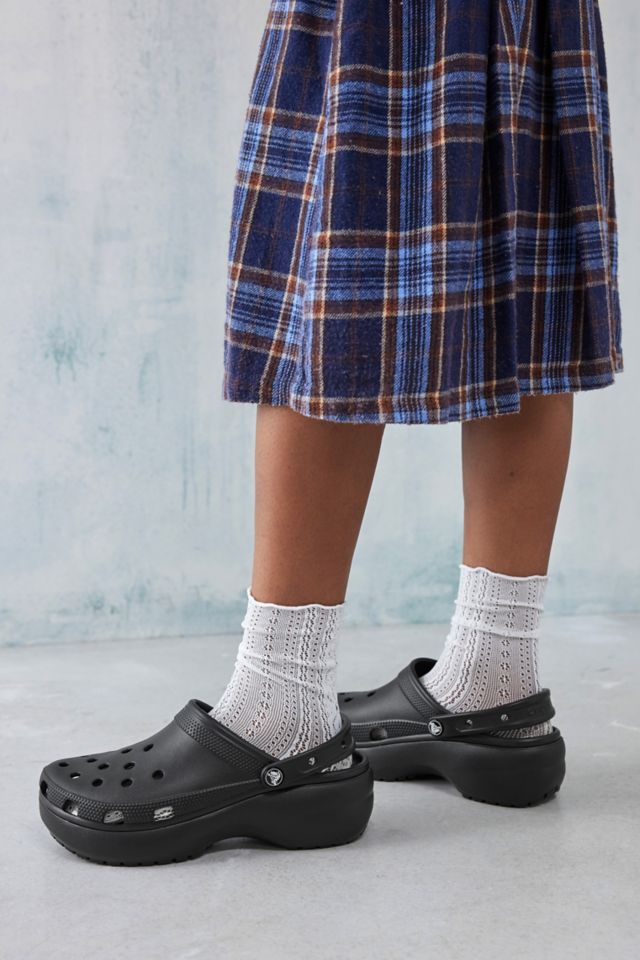 Platform crocs clearance black