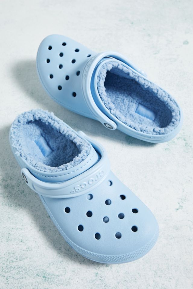 Light blue crocs with on sale fur