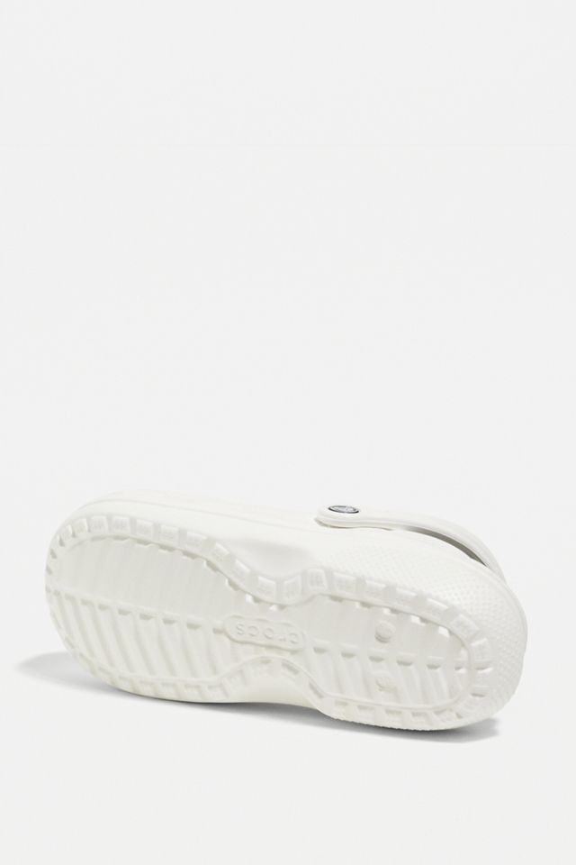 Crocs White Classic Lined Clogs | Urban Outfitters UK