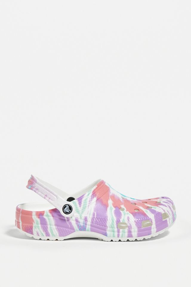 Crocs Multi Fresco Tie-Dye Classic Clogs | Urban Outfitters UK