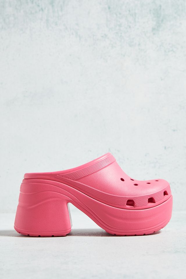 Crocs Sabots talon Siren roses Urban Outfitters FR