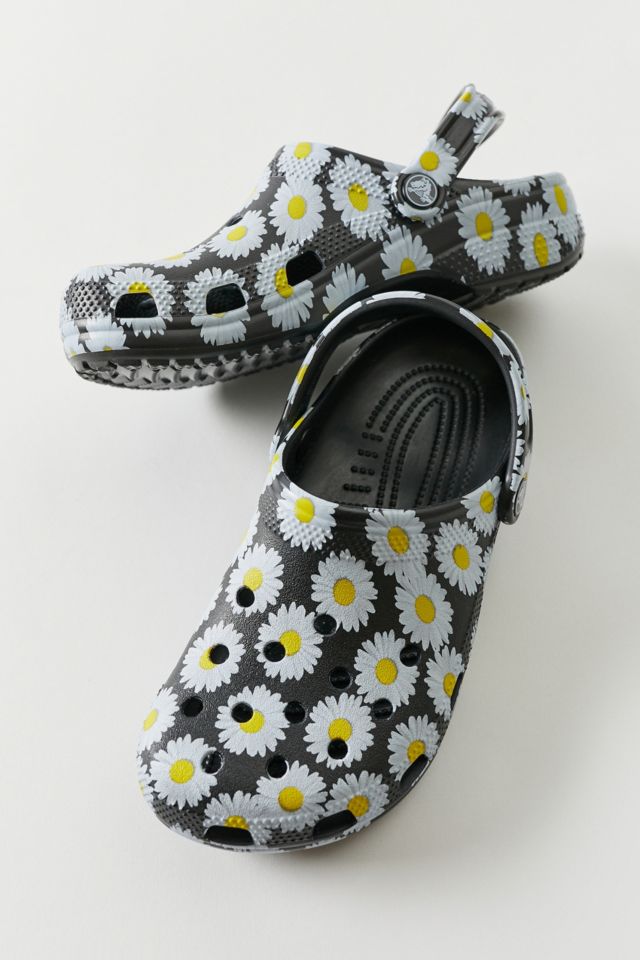 Daisy crocs best sale