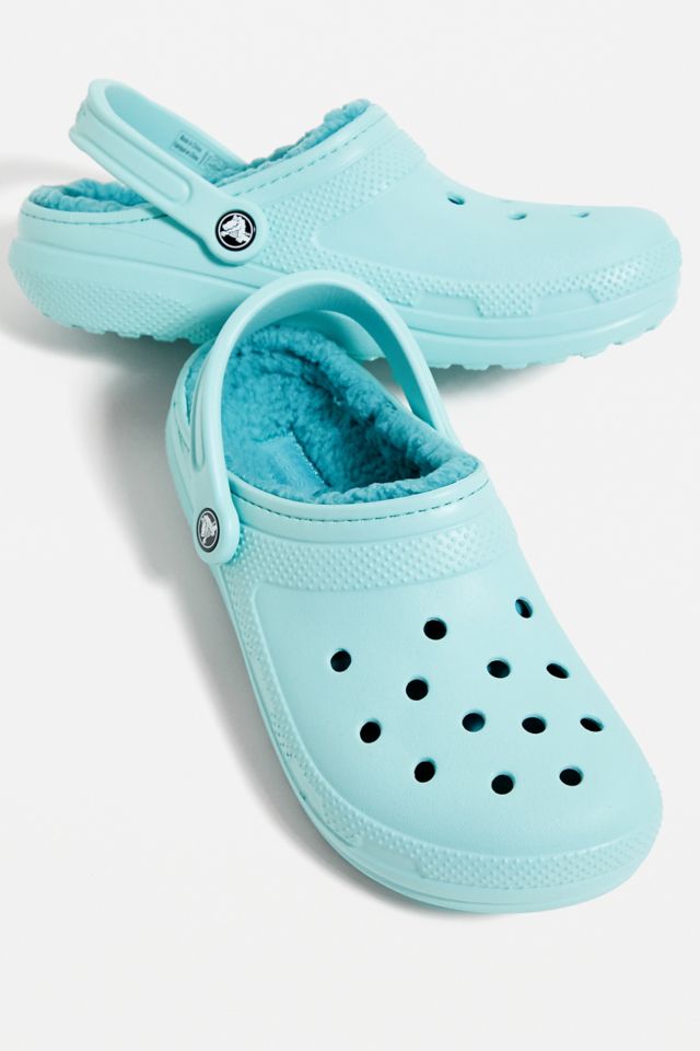 Blue fur online crocs