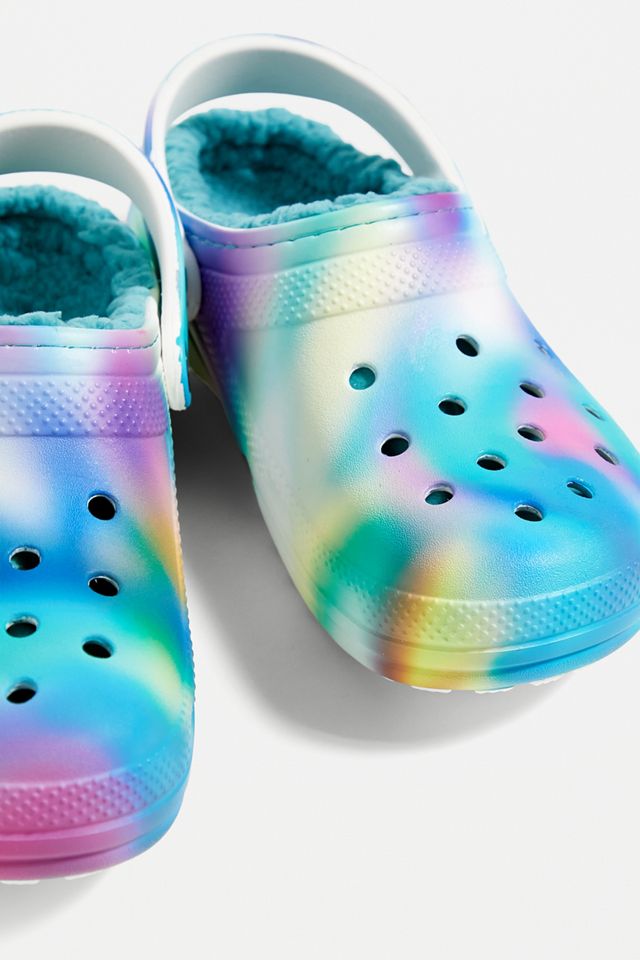 Crocs Solarized Classic Lined Clogs | Urban Outfitters UK