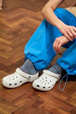 Crocs White Classic Clogs | Urban Outfitters UK