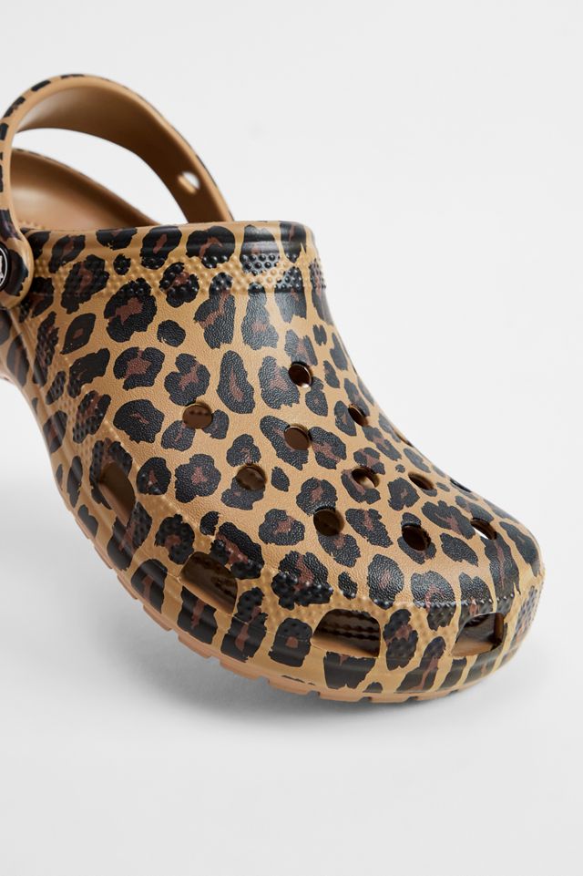 Zuecos Clásicos de Leopardo Crocs #3