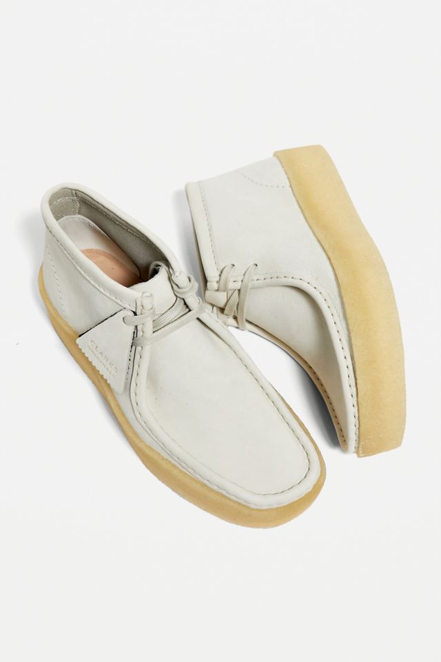 Clarks wallabee white outlet leather