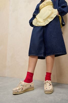 Chaussures Wallabee en Daim Brodé Clarks Originals