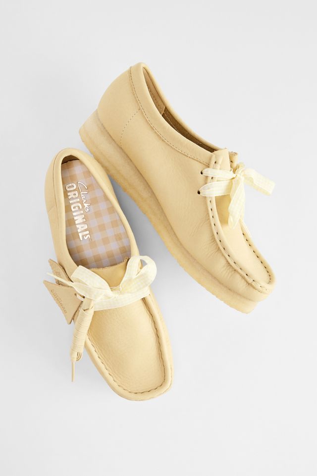 Chaussures en cuir jaune Wallabee Clarks Originals #1