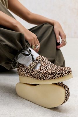 Scarpe Clarks Originals Wallabee T-Bar con Stampa Tigrata