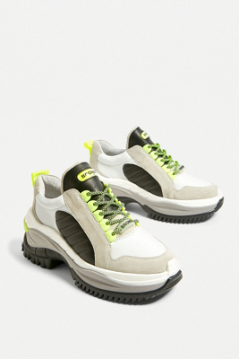 bronx chainy sneaker