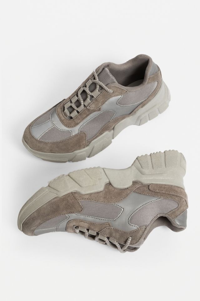 UO Trick Suede Grey Trainers