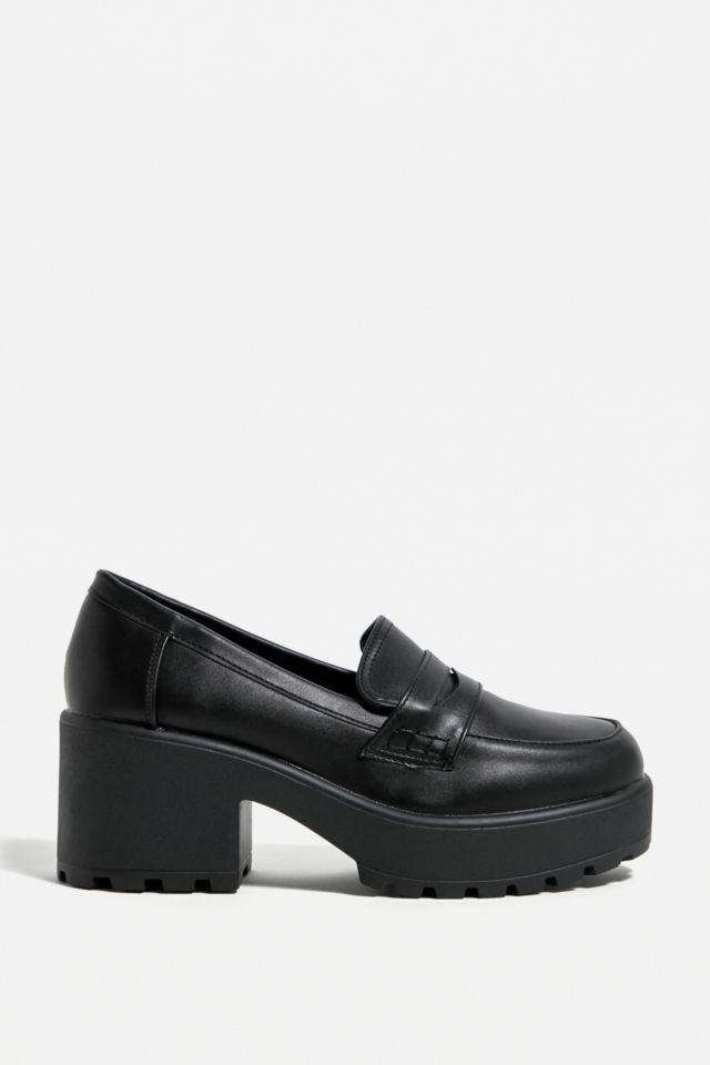 Heeled store platform loafers