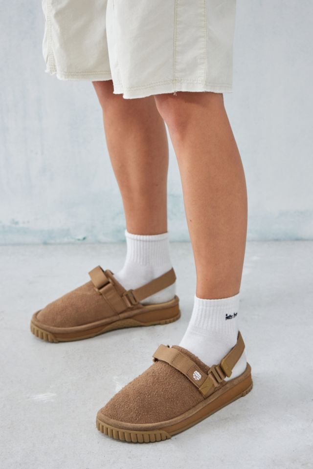 SHAKA – Wildleder-Clogs „Snug" in Hellbraun #1