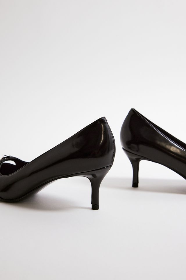 Tacones de Punta Charles & Keith #3