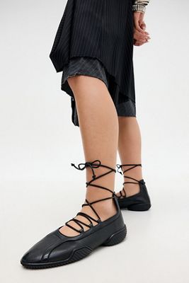 Scarpe Ballerina con Lacci Averie Nere Miista