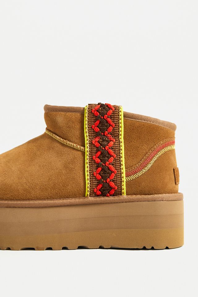 UGG - Bottes classiques ultra mini marron avec tresse #3