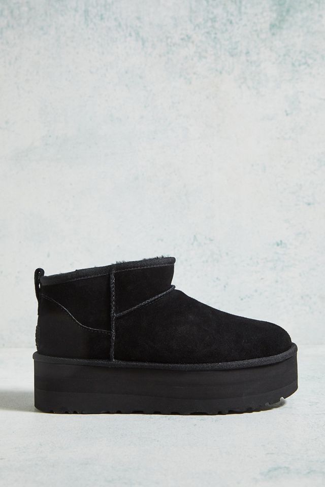 UGG - Bottes compensées Classic Ultra-Mini noires #1