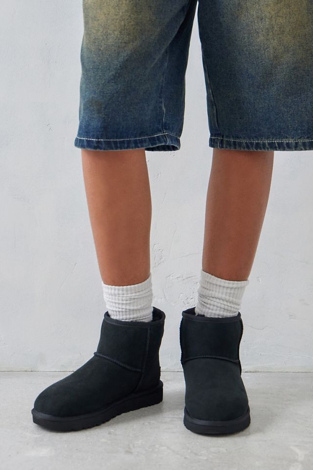 UGG – Stiefel „Classic Mini II‟ in Schwarz #5