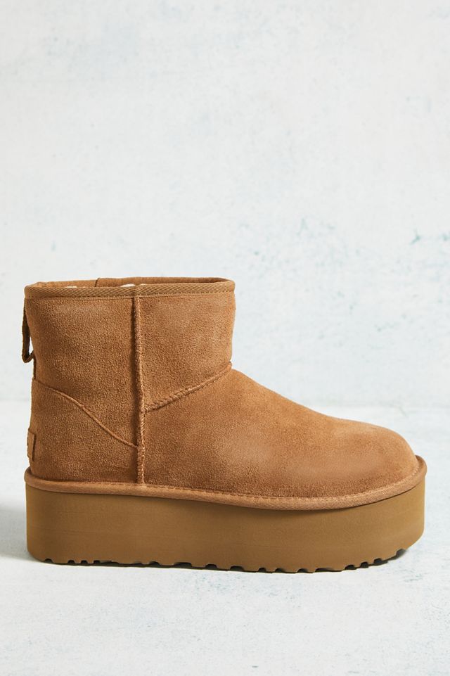 UGG Kastanienbraune Classic Mini Plateaustiefel #2