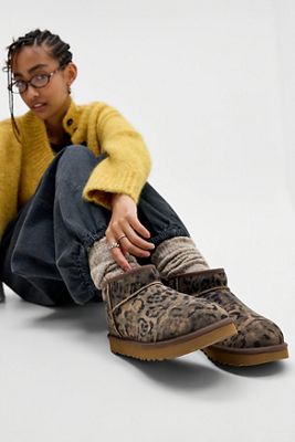 Bottes Ultra-Mini à imprimé guépard UGG