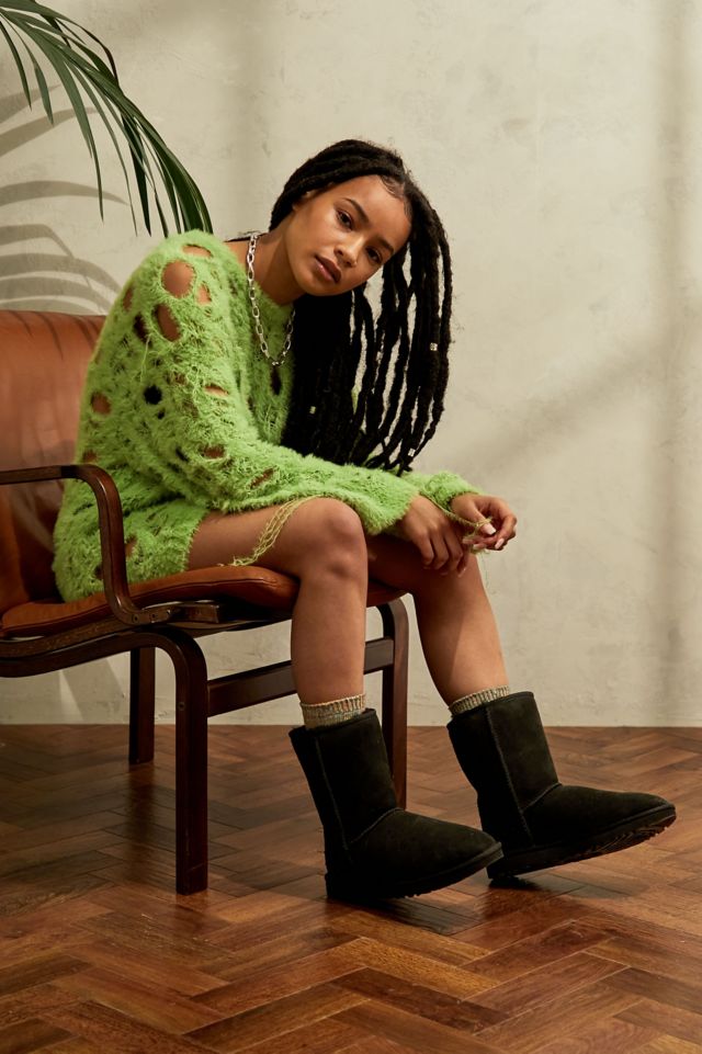 Ugg short shop ii boots