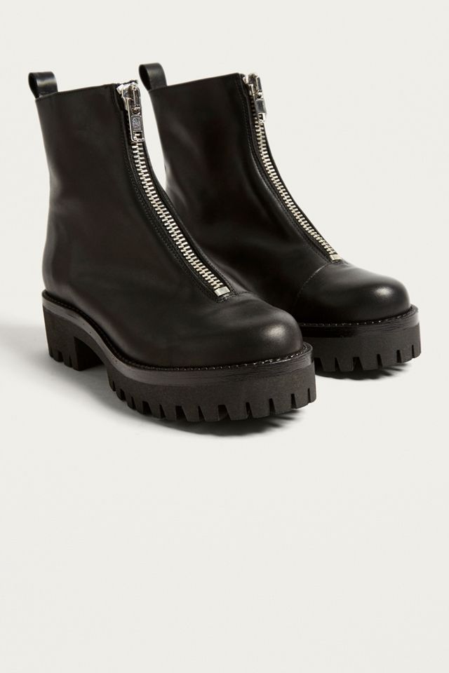 Cleo Zip-Front Cleat Boots | Urban Outfitters FR