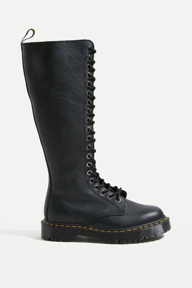 Dr martens best sale virginia 20 eye