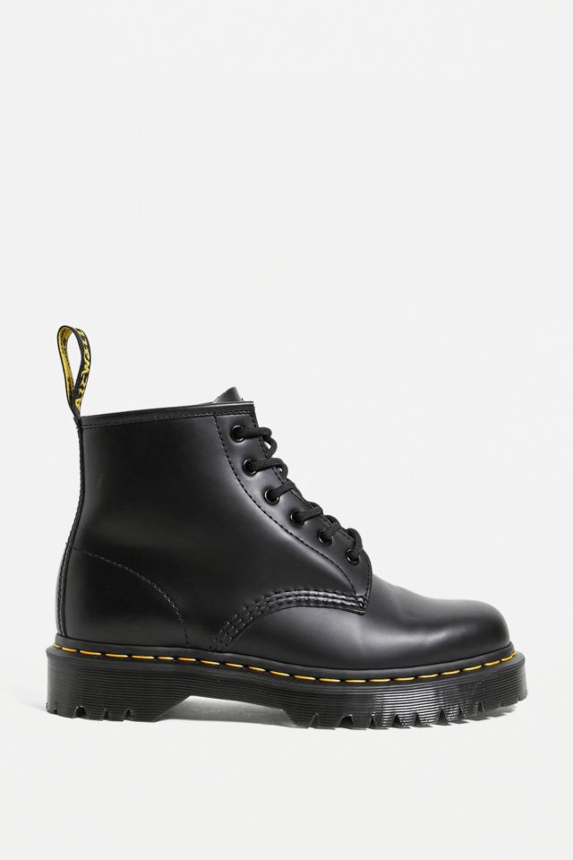 Dr martens 6 oeillets uruguay hotsell