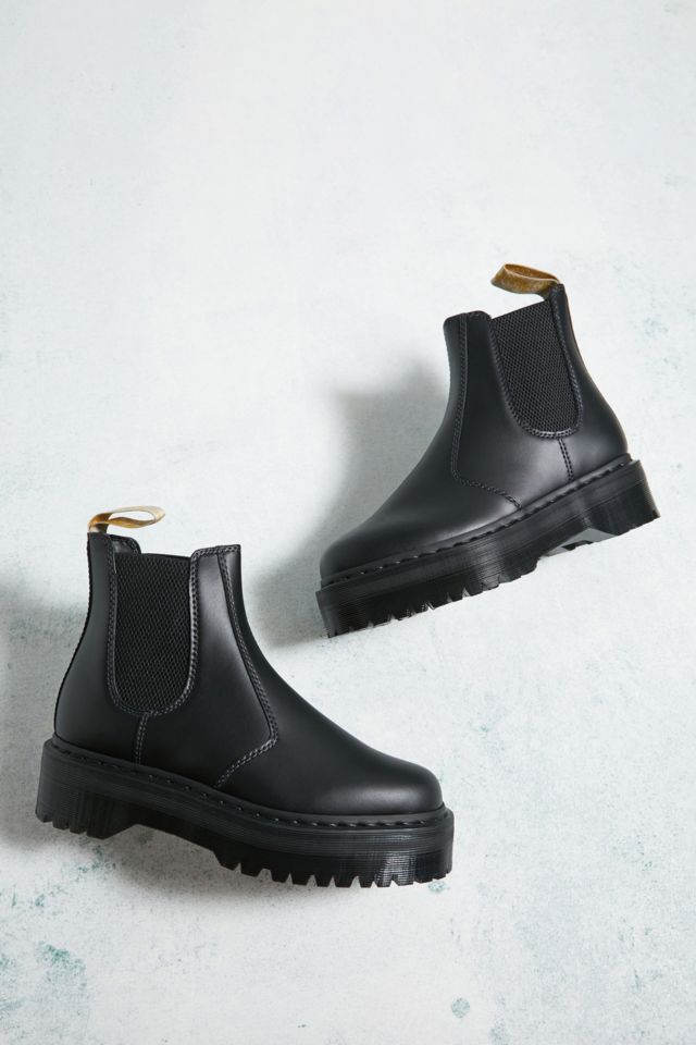 Zo snel als een flits Reductor onstabiel Dr. Martens Vegan 2976 Quad Platform Chelsea Boots | Urban Outfitters UK