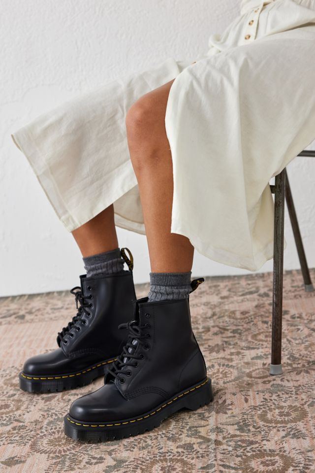 Dr martens iconic outlet 8 eye boot