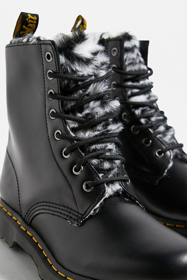 Dr. Martens 1460 Zebra Serena Stivale #2